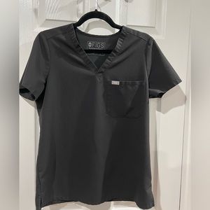 Women’s FIGS Catarina - SMALL - 1 pocket scrub top -black